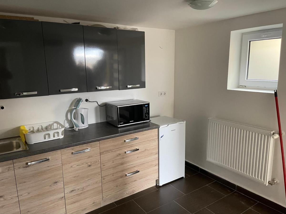 Malibu Apartman Miskolc Bagian luar foto